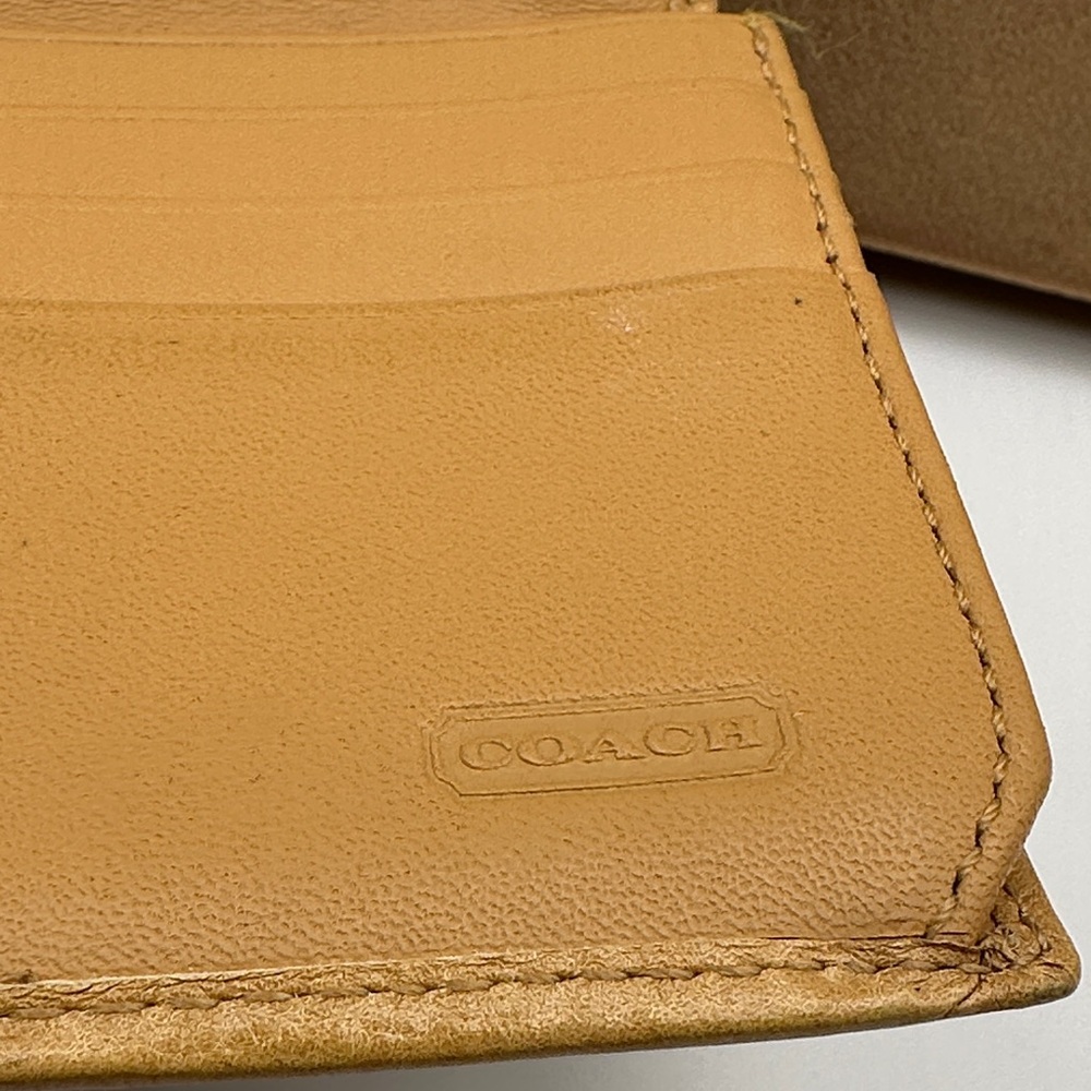 Vintage Coach SoHo Natural Tan and Brown leather Women's Wallet - Picture 8 of 16